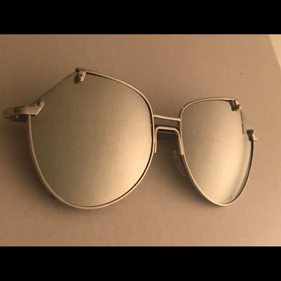Sunglasses - Picture 1 of 1